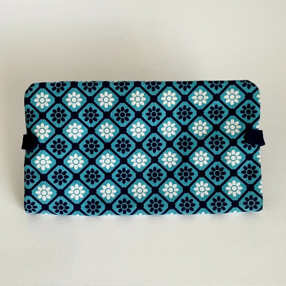 Old Navy Convertible Mediterranean Mod Flower Clutch Purse Bag Blue White Navy - Picture 3 of 13